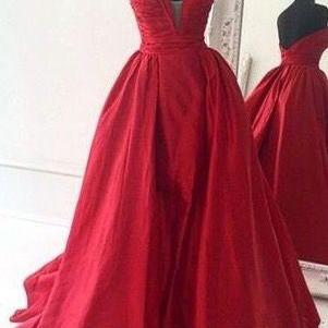 Gorgeous Red Sweetheart Ball Gown Prom Formal..