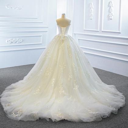 White Applique Print Lace Wedding Bridal Gown..