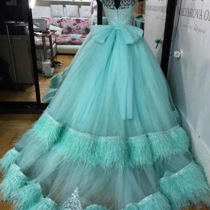 Light Green Tulle Tiered Prom Dresses O Neck Cap..