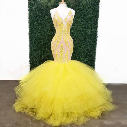 Yellow Sexy Prom Dresses With Deep V Neck Lace..
