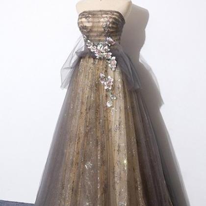 Gray Tulle Strapless Prom Dress With Lace..