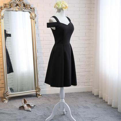 Modest Sheath Straps Black Short Homecoming Dresses Little Black Dress Birthday Outfits main image 0