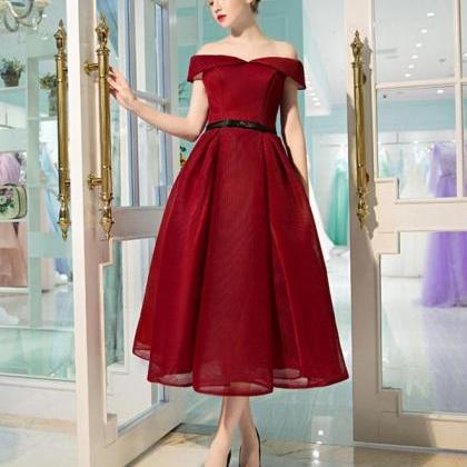 Burgundy Off-the-Shoulder Short Prom Dress