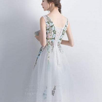 White Round Neck Tulle Lace Applique Short Prom..