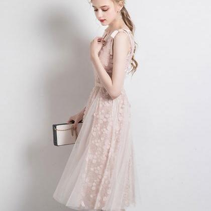 Light Pink Tulle V Neck Lace Short Prom Dress..
