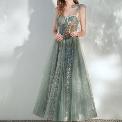 Green A -line Tulle Lace Tea Length Prom Dress..