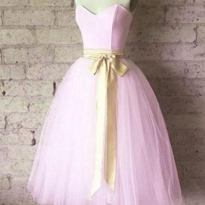 Elegant Light Pink Tulle Tea Length Wedding Party..