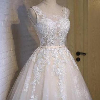 Lovely Ivory Short Tulle With Lace Detail Party..
