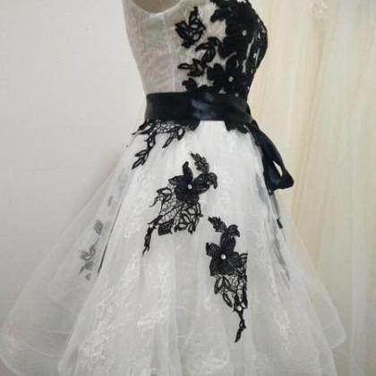 White Tulle And Lace Knee Length Party Dress With..