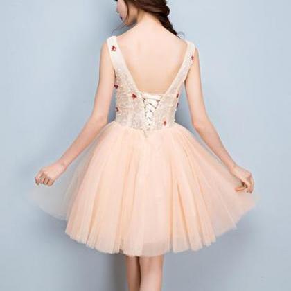 Lovely Tulle V-neckline Tulle Homecoming Dresses,..