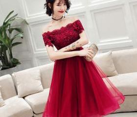 Burgundy Lace-Up Short Homecoming Dress main image 1