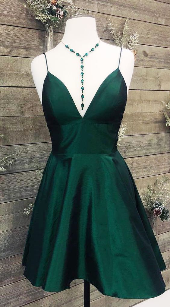 Dark green homecoming dresses short hotsell