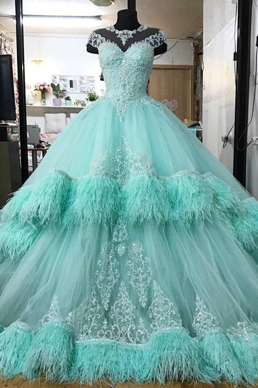 Light Green Tulle Tiered Prom Dresses O Neck Cap Sleeve Lace Appliques Special Occasion Dress Sweep Train Evening Gowns