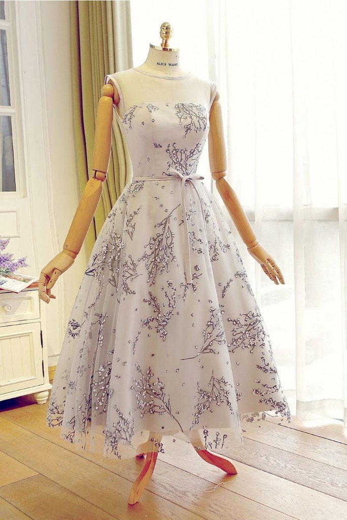 white christmas dresses Cute V Neck Beaded Gray Tulle Short Prom Dresses Homecoming Dresses, Gray  Formal Graduation Evening Dresses main image 1