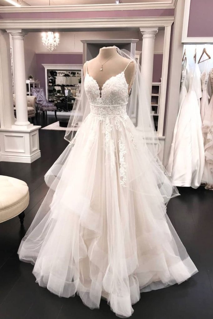 Ivory Tulle Lace V Neck Spaghetti Straps Veil Long Prom Dress Wedding ...