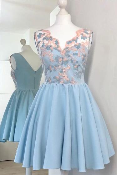 Cute V-neck A Line Light Blue Short Homecoming Dress With Appliques