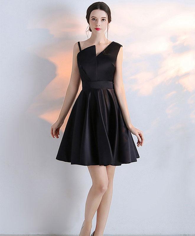black on black polka dot dress Midi Halter Neck Rihanna makes a bold auto:on-sale Material:Wood And Metal