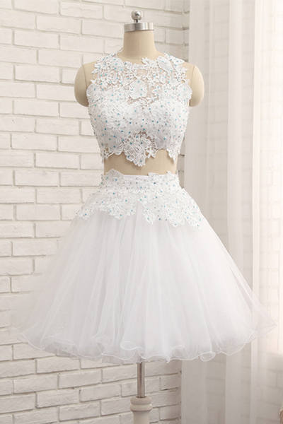 White Short Two Pieces Homecoming Dress,lace A Line Sleeveless Prom Dress