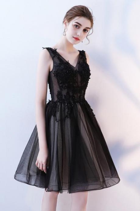 A Line V Neck Black Homecoming Dresses,Short Tulle Appliques Prom Dress
