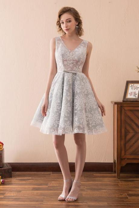 Knee-length V Back V-neck Lace A-line Sleeveless Chiffon Homecoming Dresses 6-17602