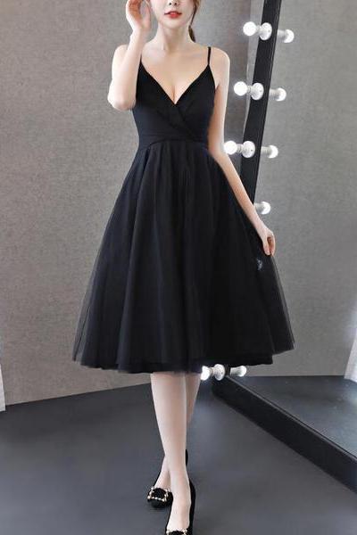 Pretty Chiffon And Tulle V-neckline Straps Knee Length Black Party Dress, Sexy Little Black Formal Dresses