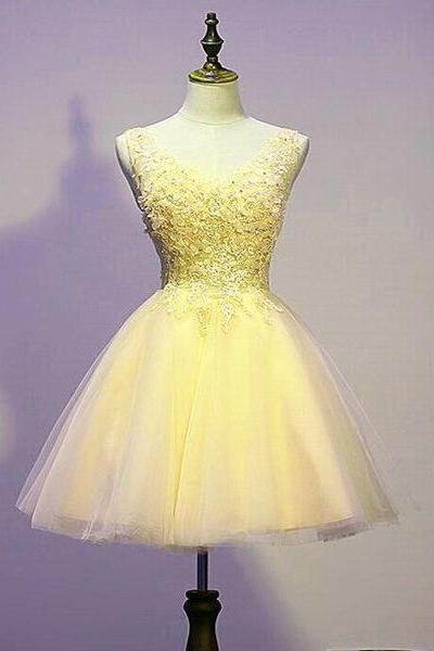 Lovely Tulle Yellow V-neckline Short Party Dress With Applique, Short Prom Dress