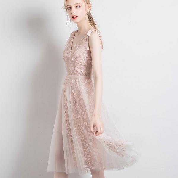 V Neck Light Pink Tulle Lace Prom Dresses, Light Pink Tulle Lace Formal Evening Dresses main image 0